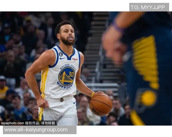 尤文图斯官方宣布卡巴尔右大腿肌肉受伤需两周后复查恢复情况