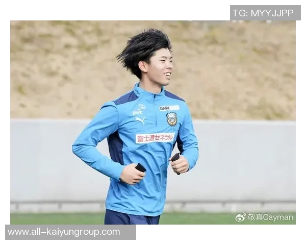 板仓滉坚定追求零封目标全力以赴展现防守球员的职业精神